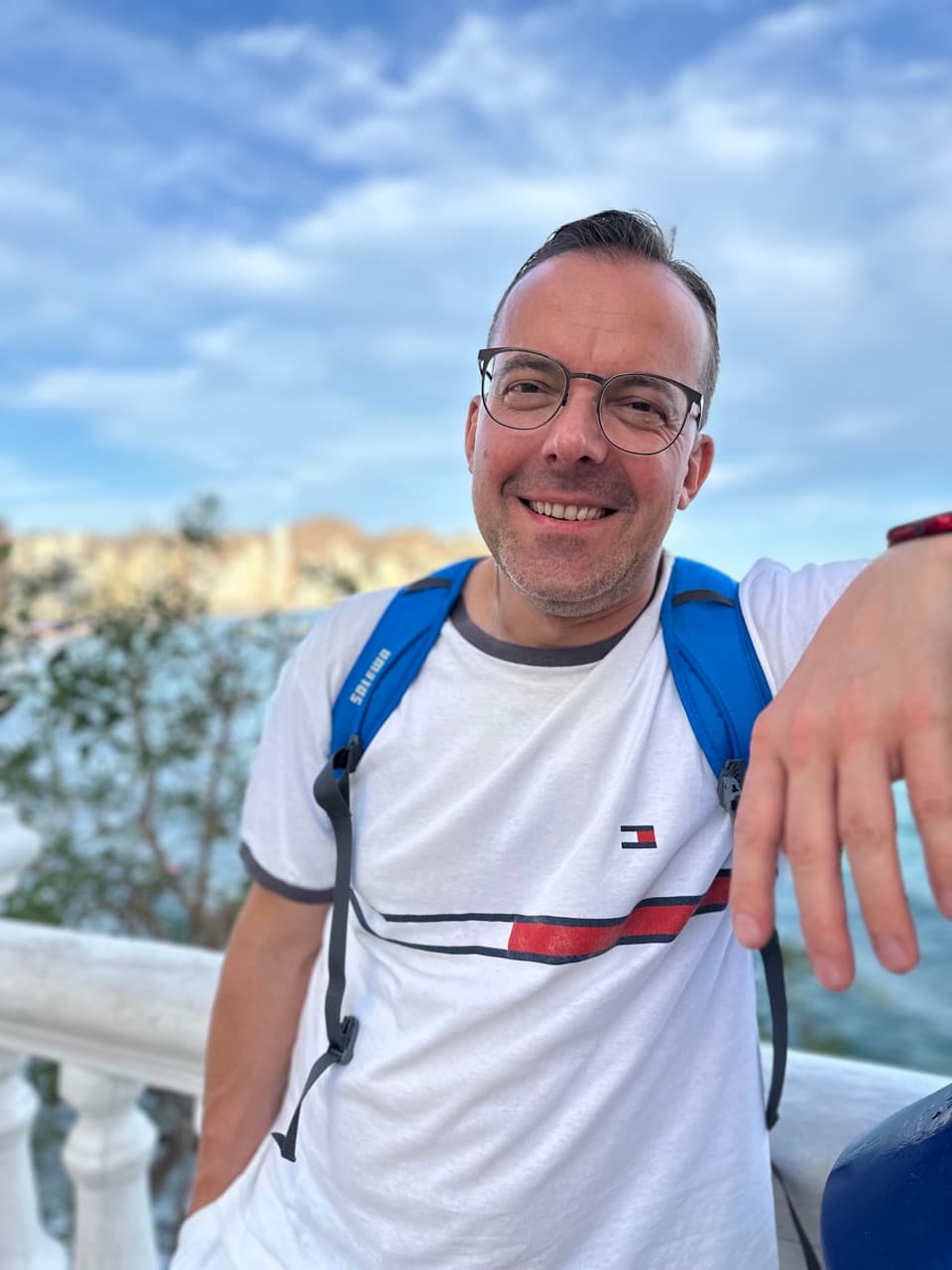 Krzysztof Stanik an seinem Schreibtisch